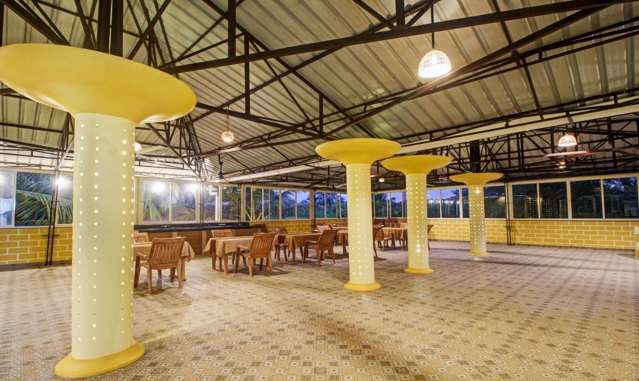 Treebo Majestic Palms, 2 Km From Colva Beach Benaulim Exterior foto