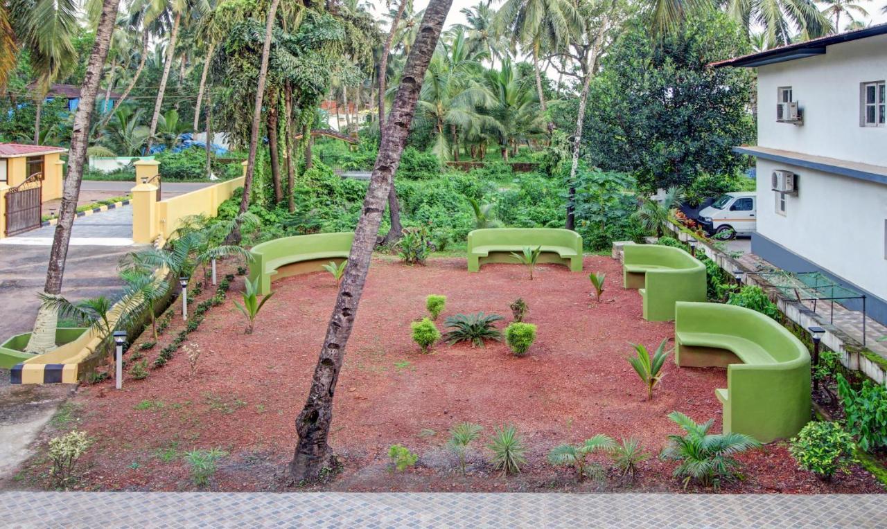 Treebo Majestic Palms, 2 Km From Colva Beach Benaulim Exterior foto